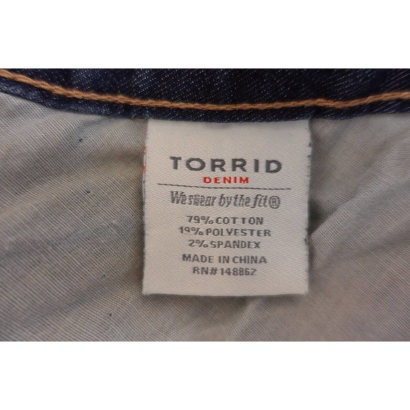 Woman's Torrid Plus size dark washed denim jeans size 26 Tall - Picture 4 of 8